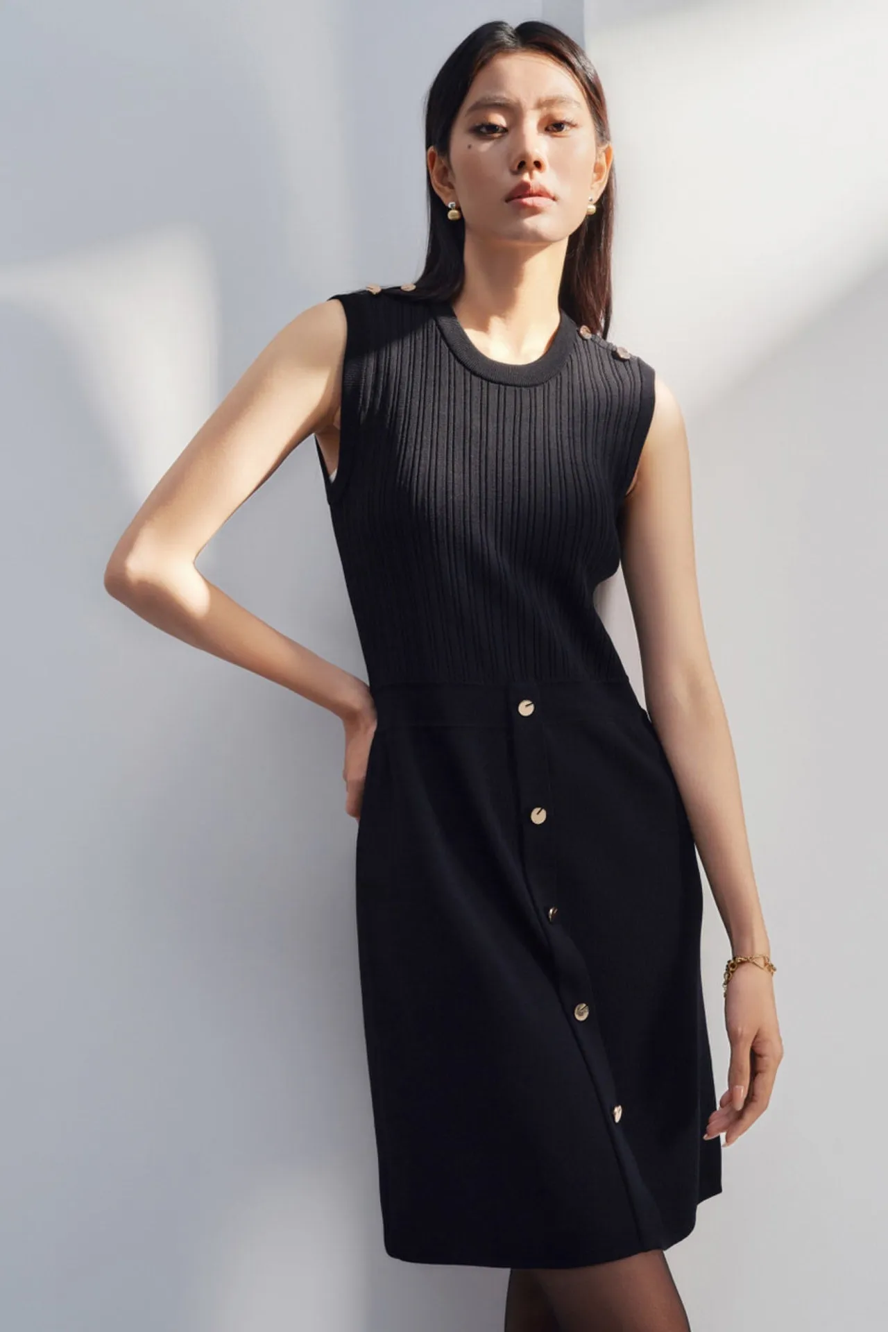 Crew Neck Sleeveless Knit Dress