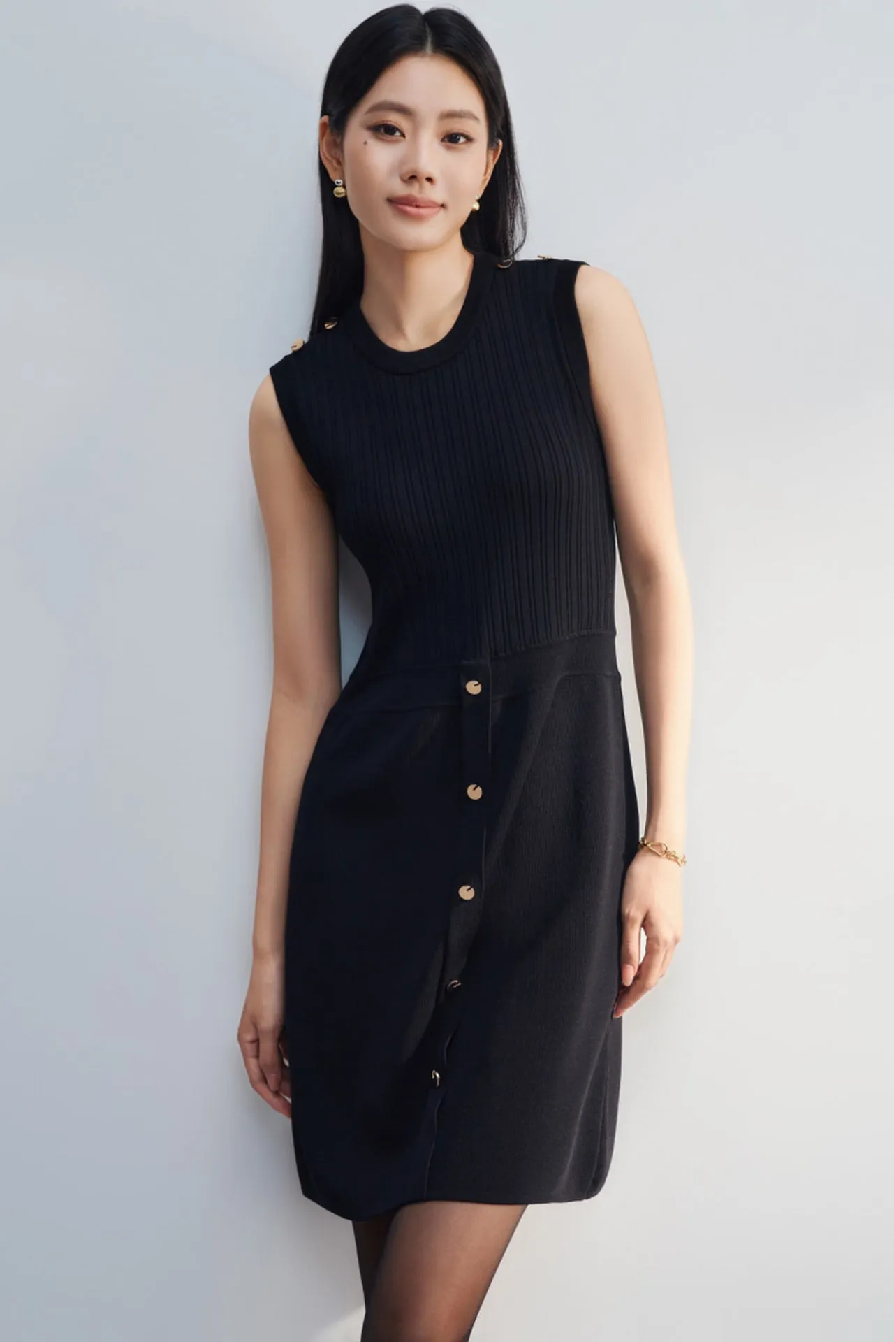Crew Neck Sleeveless Knit Dress