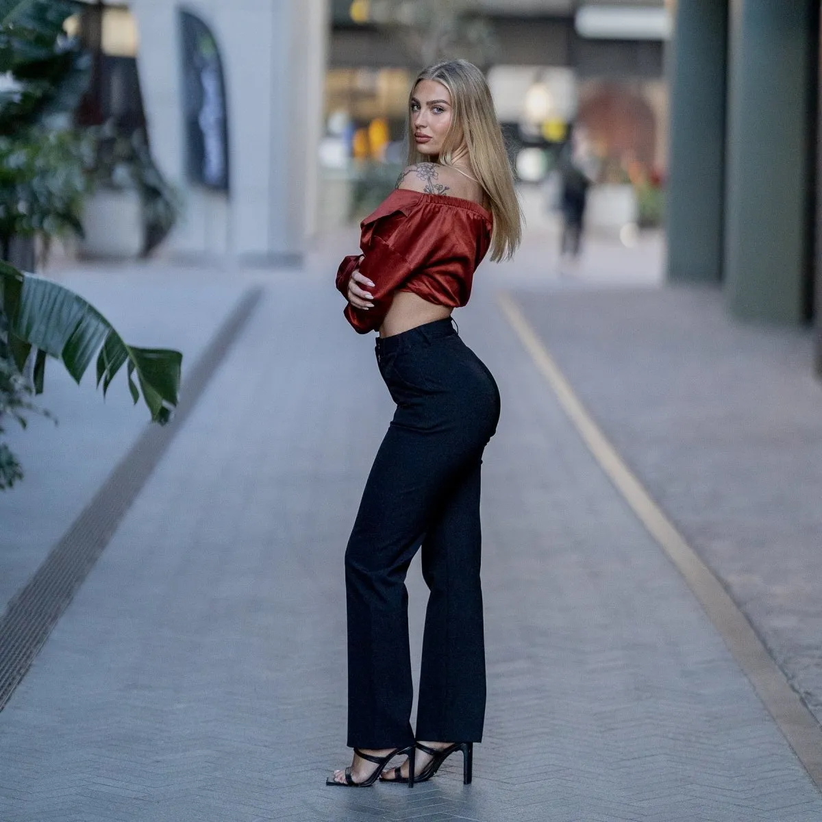 Impact Straight Leg Pants - Black