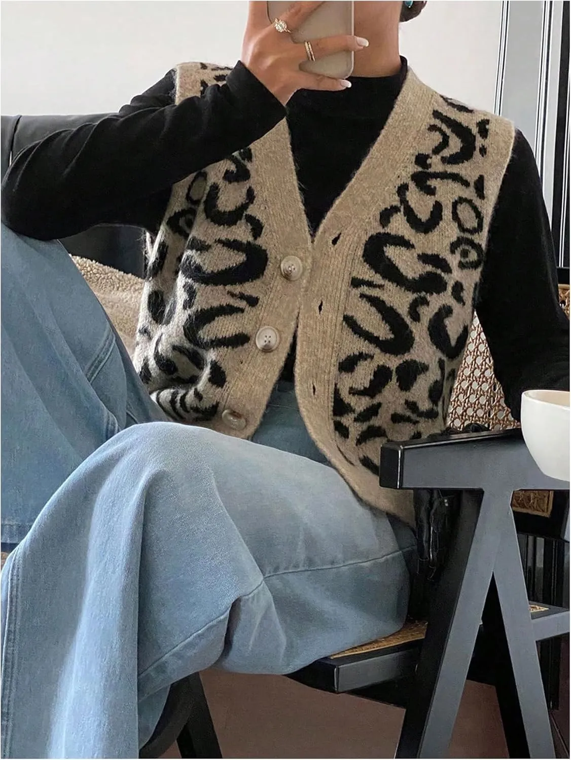 Women's Y2k Leopard Print Sweater Vest Cheetah Sleeveless Button Down V Neck Casual Knit Tank Tops