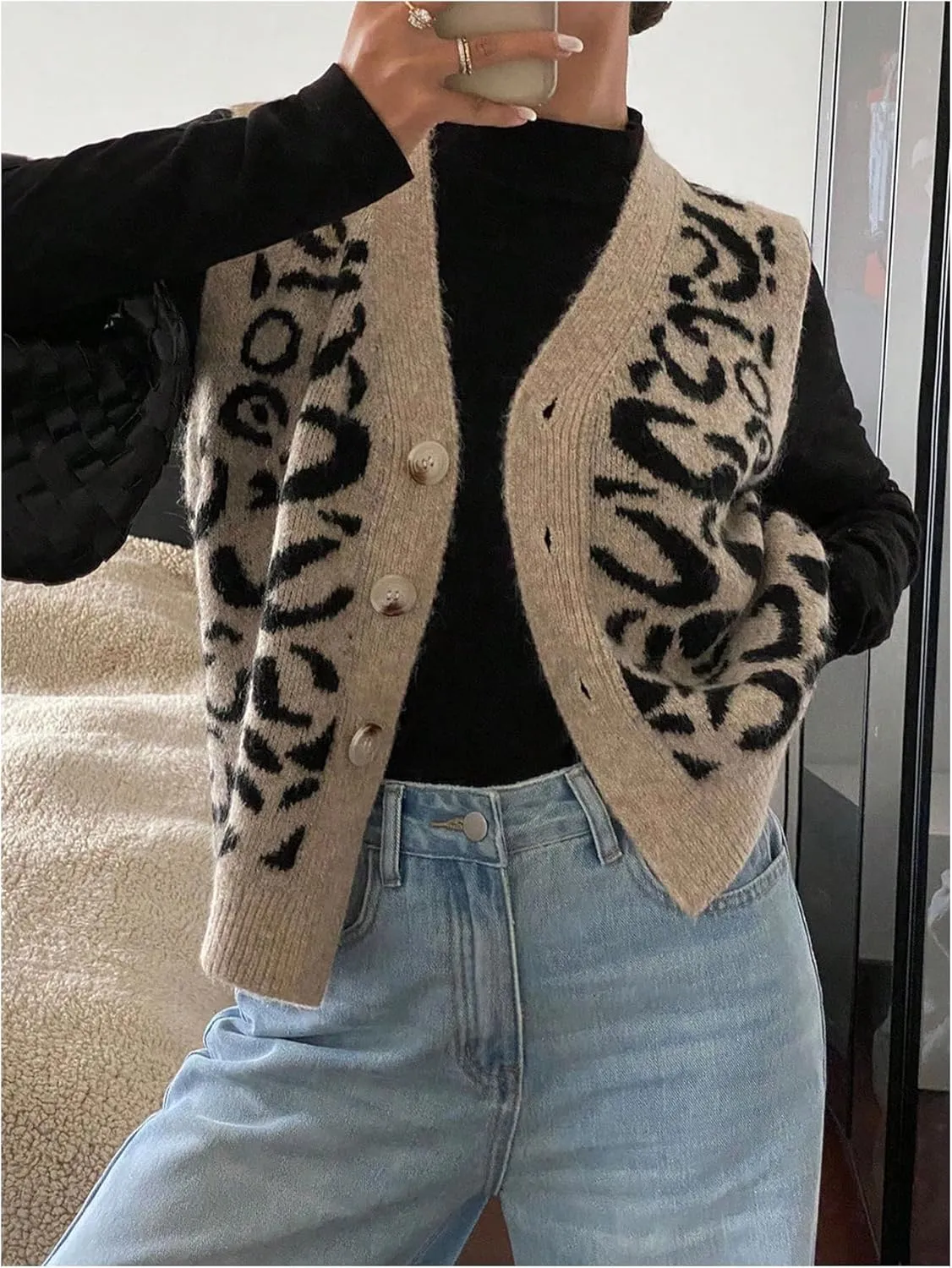 Women's Y2k Leopard Print Sweater Vest Cheetah Sleeveless Button Down V Neck Casual Knit Tank Tops